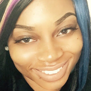 Meet your Posher, Queen